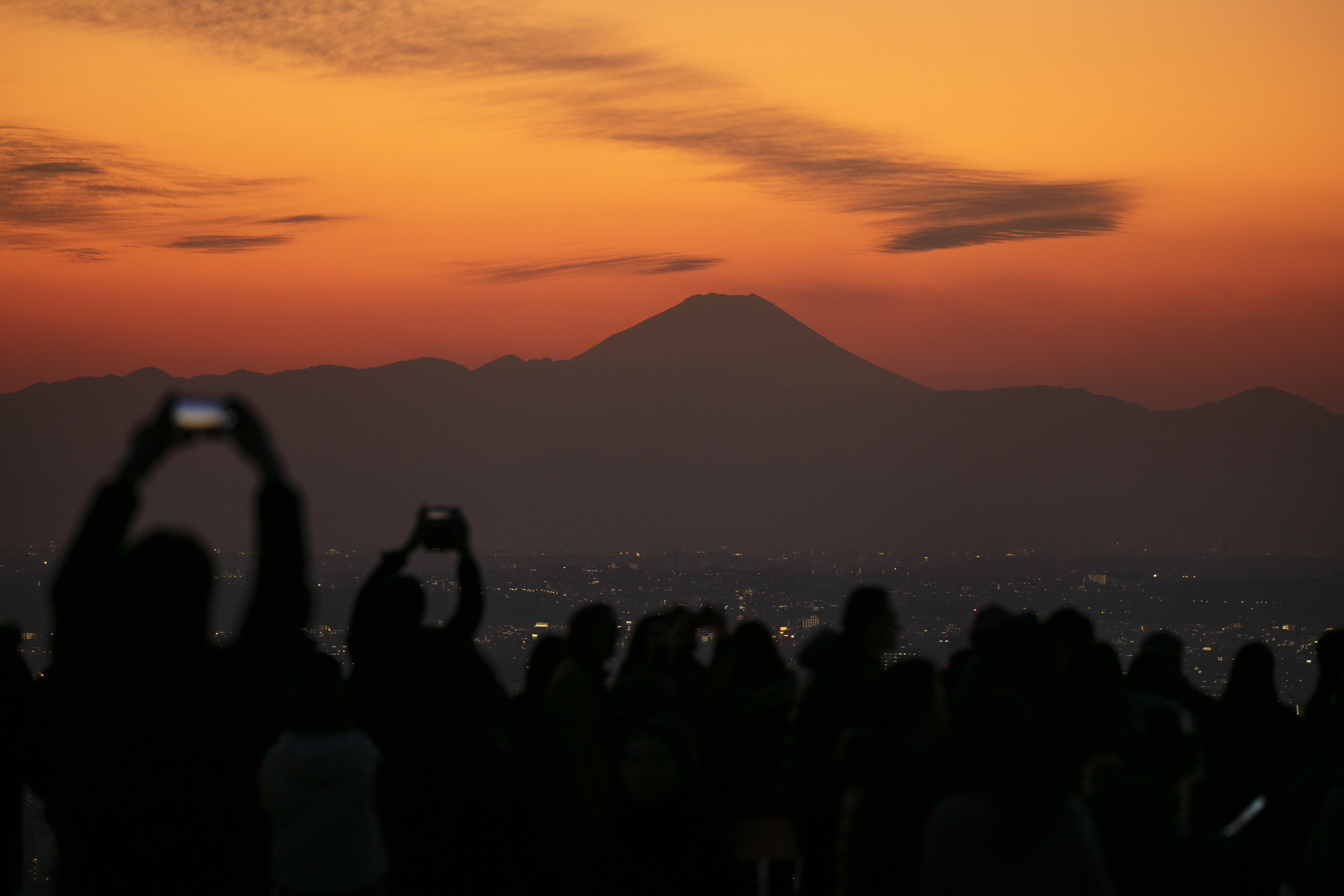 Να φύγετε, να πάτε αλλού! – Ρίχνουν «μαύρο» στο Fuji-1