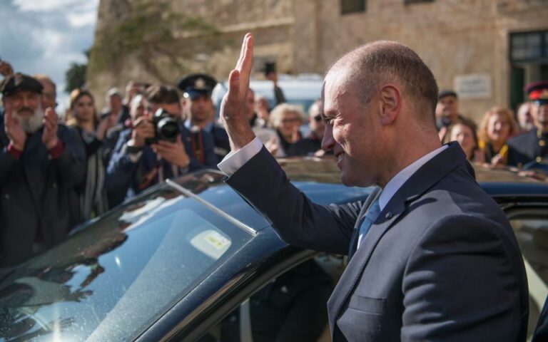 Μάλτα: Κατηγορούμενοι για διαφθορά πρώην πρωθυπουργός και διοικητής κεντρικής τράπεζας